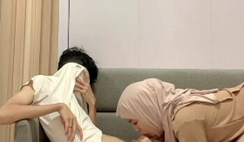 HIJAB Main Di Kursi