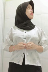 CEWEK HIJAB Kelewat Sange Ngocok Sendiri