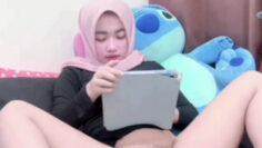 LAURA HIJAB Horny Liat Bokep.jpg