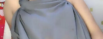 NETA Hijab Colok Memek Pakai Jari.jpg