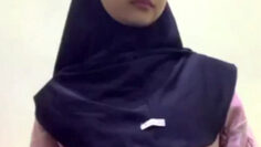 FENILA Hijab SUka Pamer Bogel.jpg