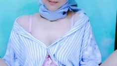 MUNA Hijab Kocok Memek Pakai Jari.jpg